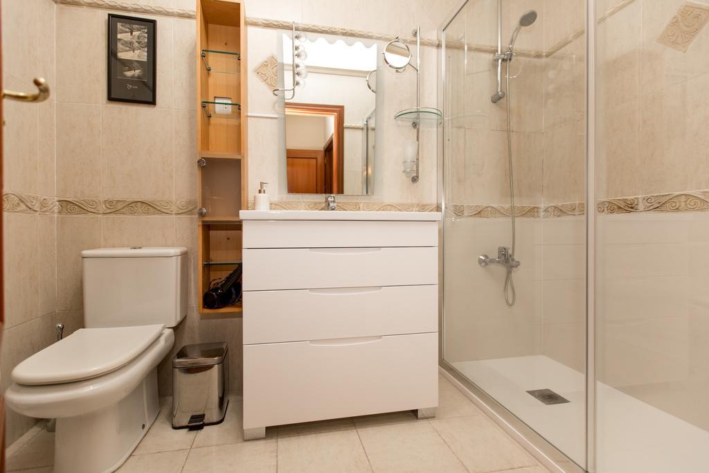 Apartamento céntrico con vistas a la Ría! garage, ideal 2-4 Bilbao Esterno foto
