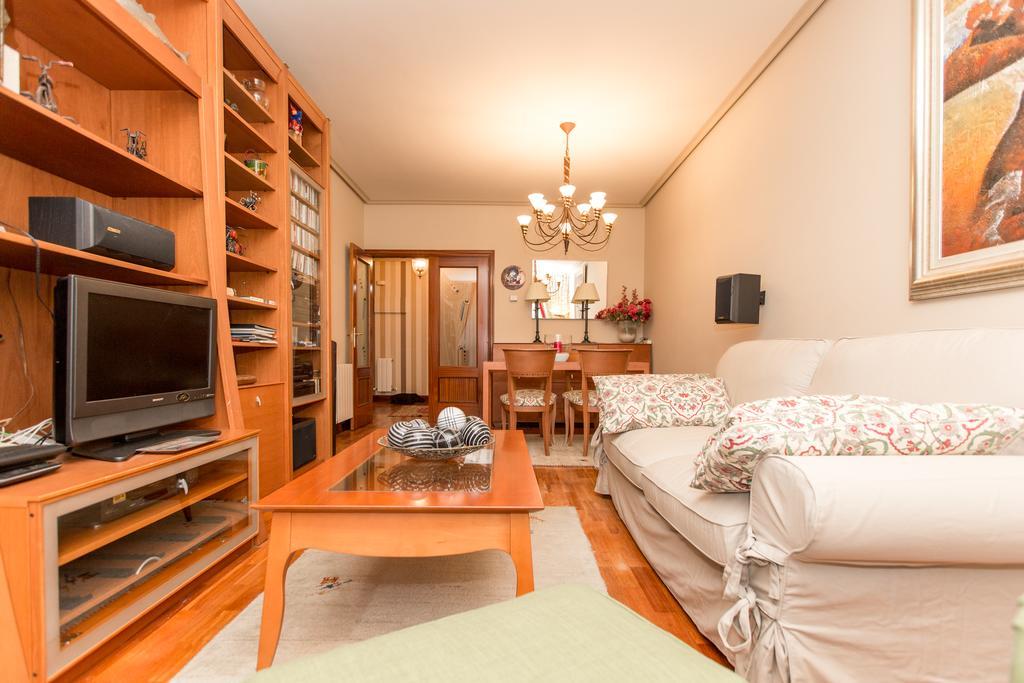 Apartamento céntrico con vistas a la Ría! garage, ideal 2-4 Bilbao Esterno foto